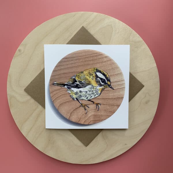 Tiny Goldcrest on wood Greetings Card - Image 2