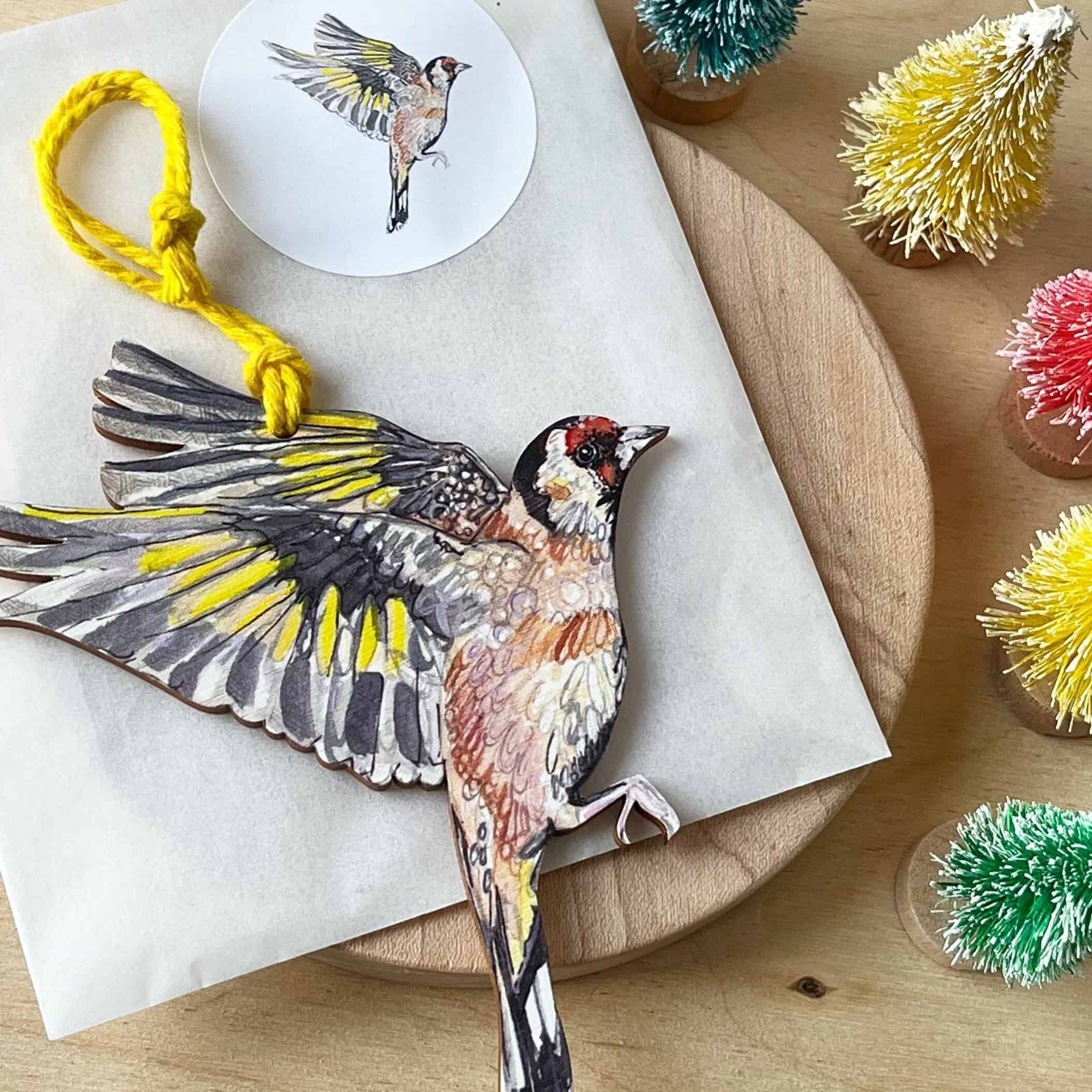 JOYOUS GOLDFINCH Birdie In Flight Decoration - Image 8