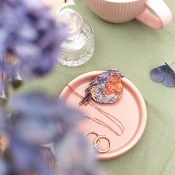 Blushing Robin Brooch - Image 3